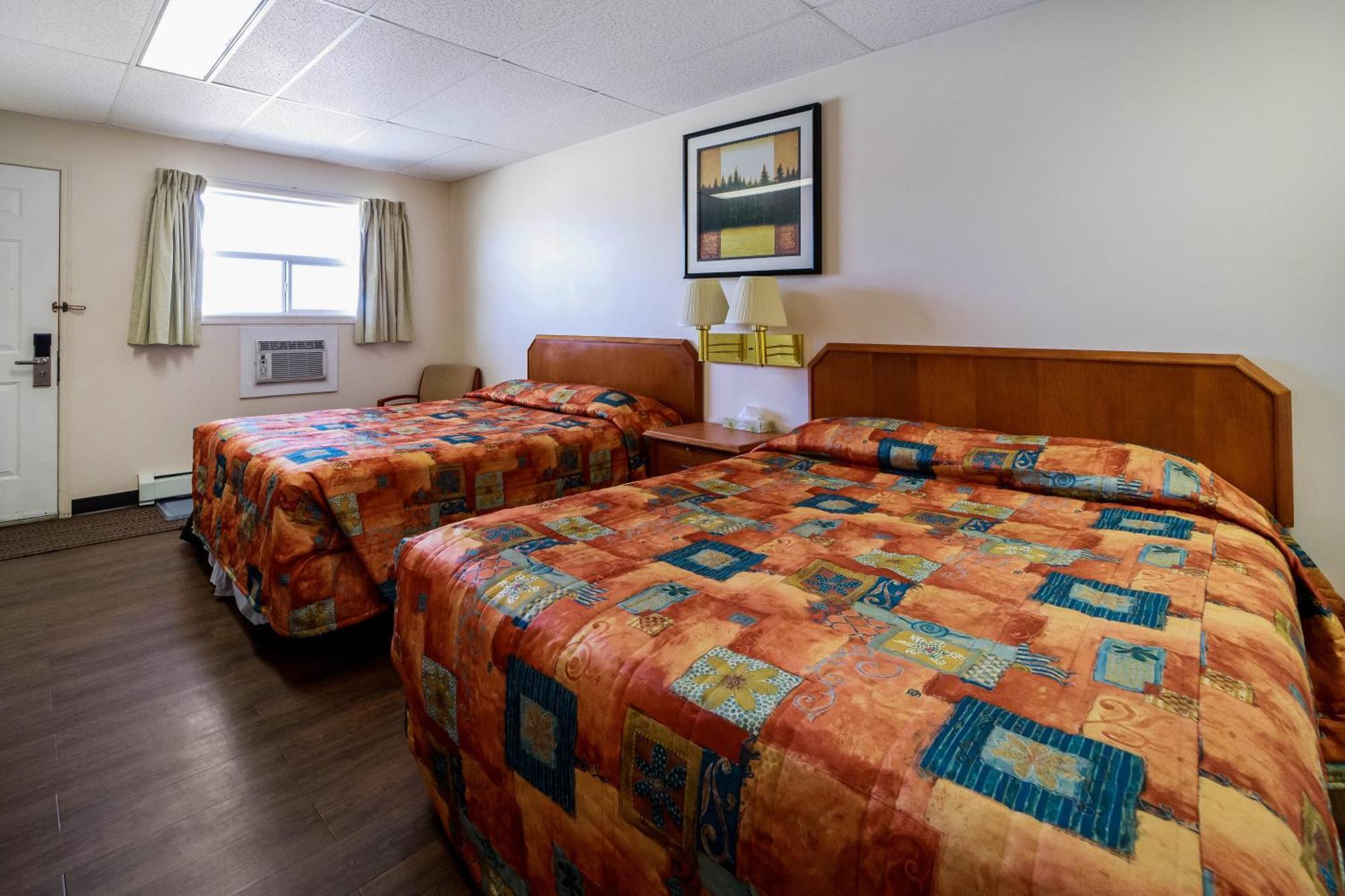 Canadas Best Value Inn Fort St John Fort St. John ภายนอก รูปภาพ